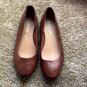 Brown American Eagle women’s Flats 9 1/2